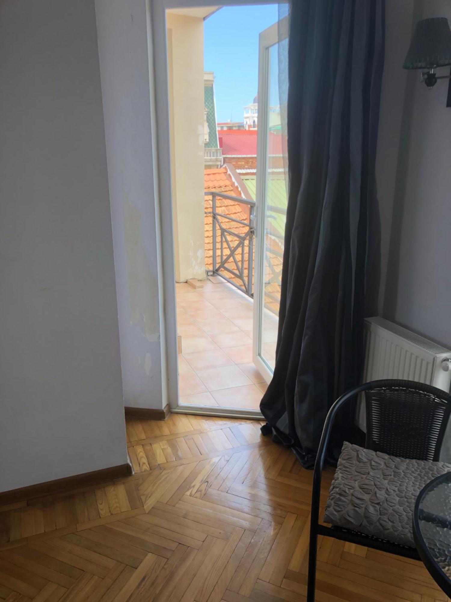 Cozy Guest House In Old Batumi Kültér fotó