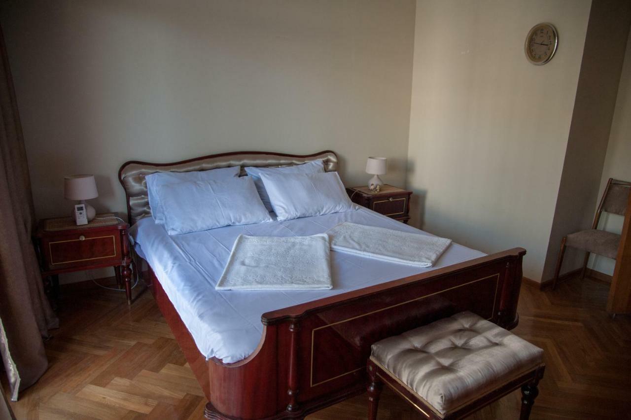 Cozy Guest House In Old Batumi Kültér fotó