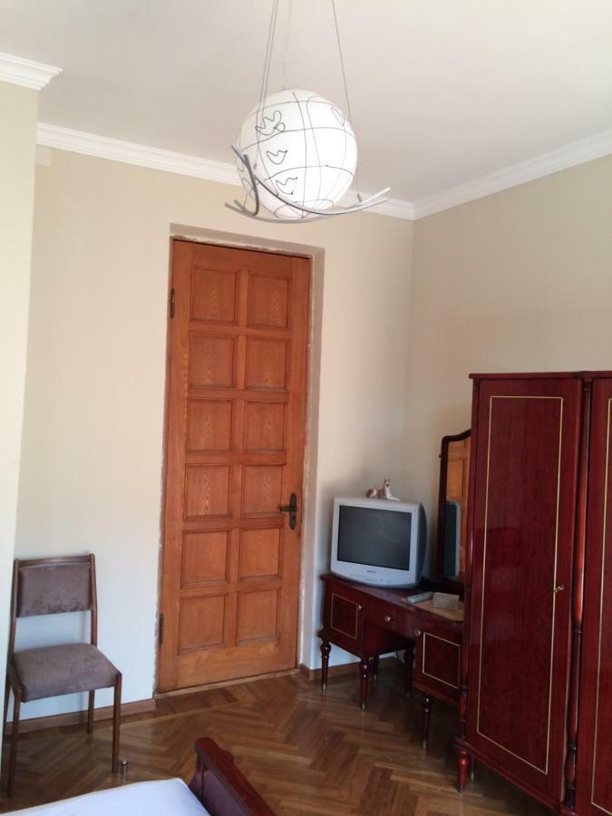 Cozy Guest House In Old Batumi Kültér fotó