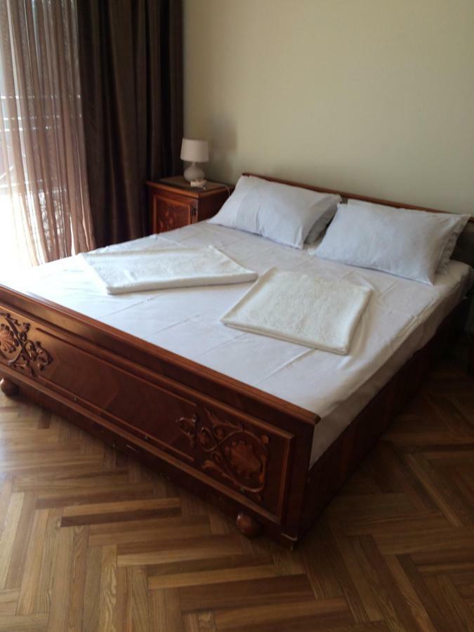 Cozy Guest House In Old Batumi Kültér fotó